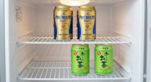 アンダリゾート伊豆高原のミニバー（冷蔵庫）内のプレモルやお茶も追加料金無しで無料!
